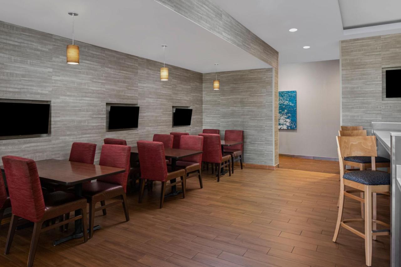 Towneplace Suites By Marriott Big Spring Bagian luar foto