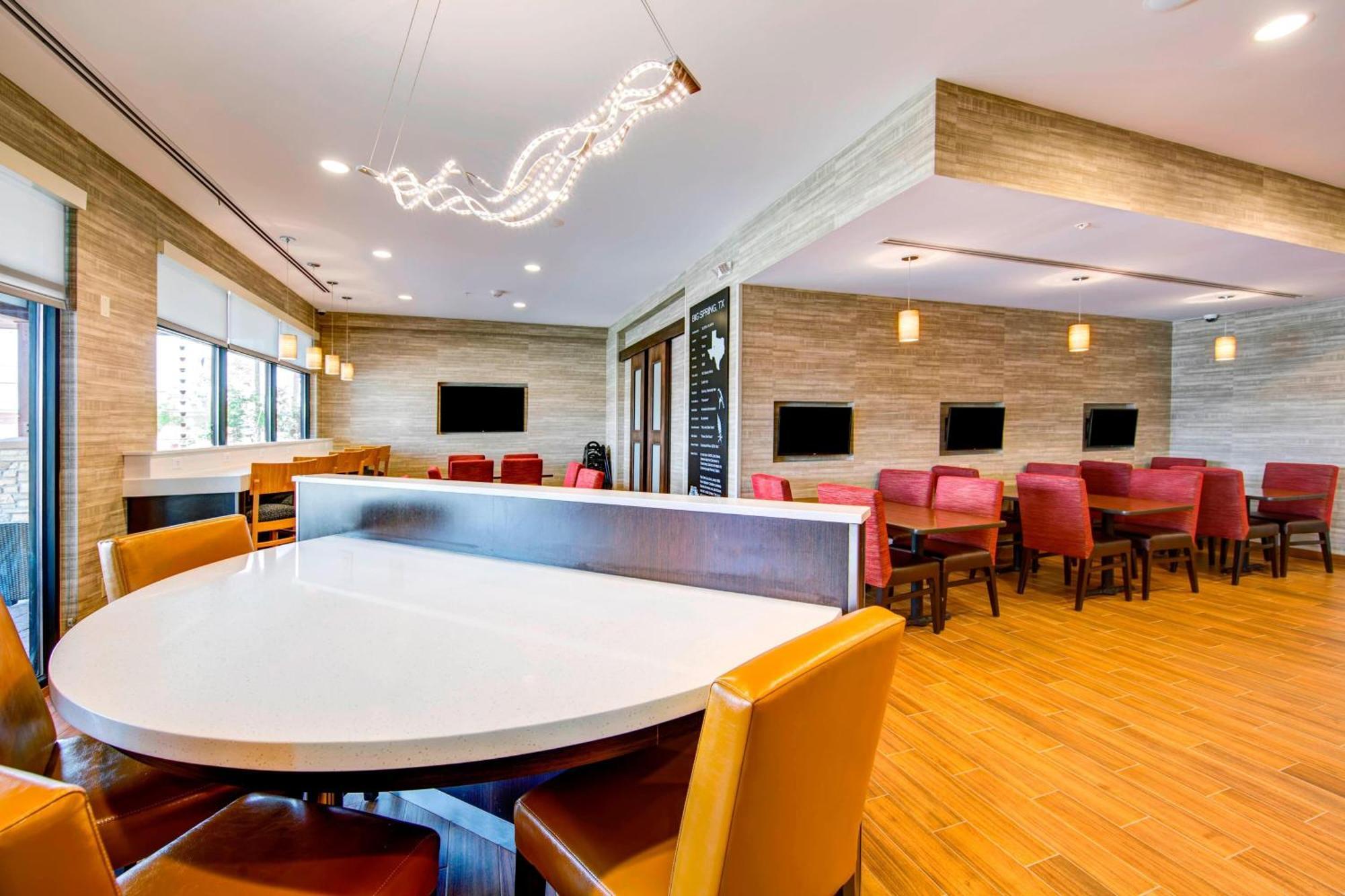 Towneplace Suites By Marriott Big Spring Bagian luar foto